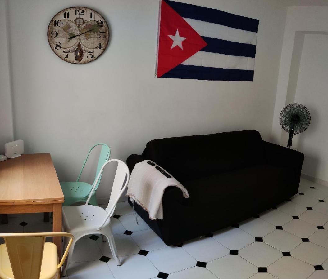 El Rinconcito Cubano En El Centro Apartment Almeria Exterior photo